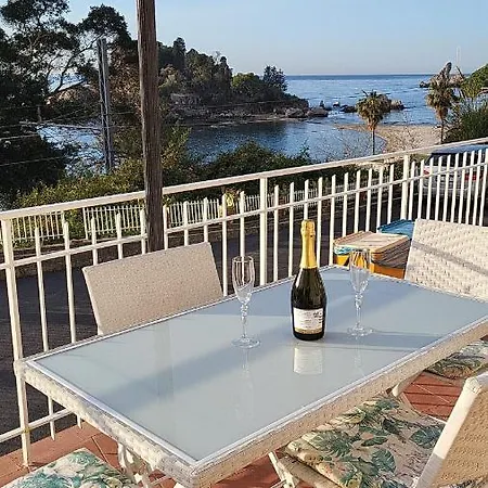 Taormina Isola Bella Suite Holiday home *